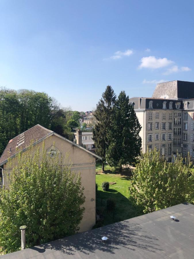 Appart meublé 45m2 calme et lumineux au Continental Vittel Esterno foto